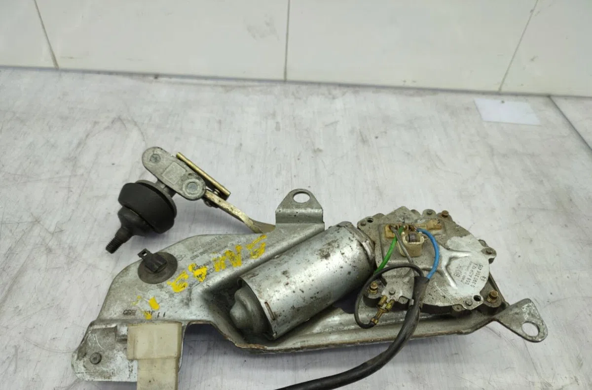 Moteur essuie-glace ar gauche RENAULT MEGANE 1 PHASE 1 occasion