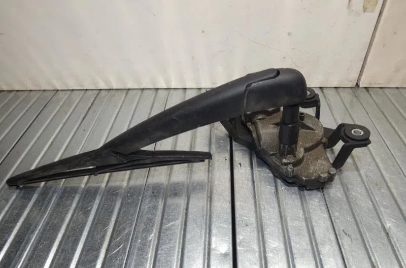 Moteur essuie-glace ar gauche RENAULT MEGANE 2 PHASE 1 occasion