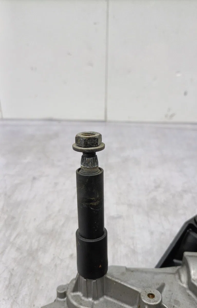 Moteur essuie-glace ar gauche RENAULT MEGANE 3 PHASE 2 occasion