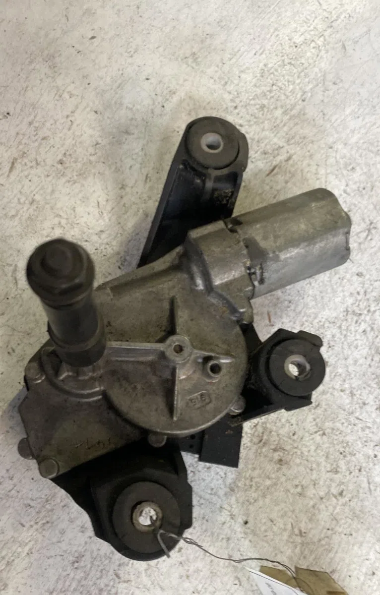 Moteur essuie-glace ar gauche Renault MEGANE II (BM0-1_, CM0-1_) 1.5 dci (bm1e, cm1e) (2005-2008) occasion