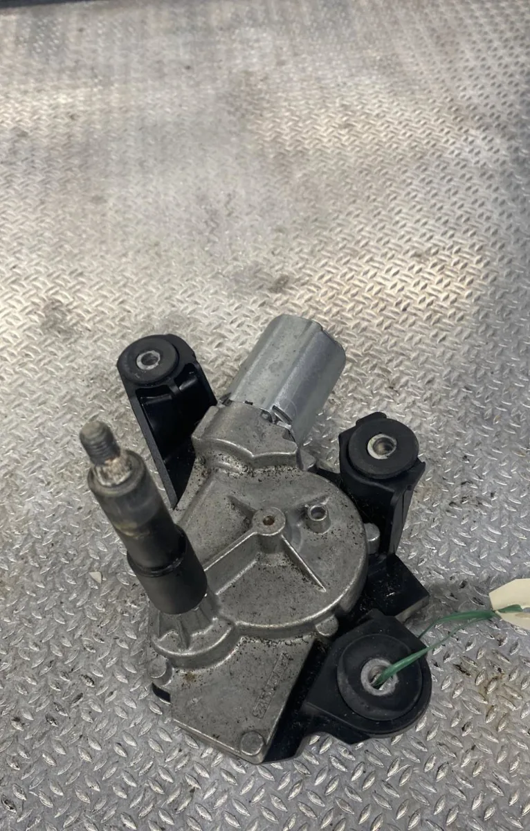 Moteur essuie-glace ar gauche Renault MEGANE III Grandtour (KZ0-1) 1.5 dci (kz09, kz0d, kz1g, kz29, kz14, kz1w, kz10, kz