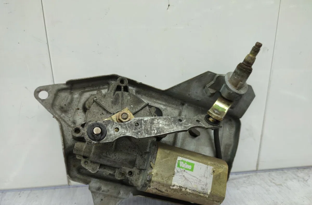 Moteur essuie-glace ar gauche RENAULT R21 PHASE 1 BREAK occasion