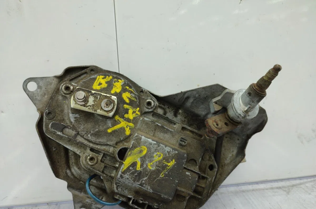 Moteur essuie-glace ar gauche RENAULT R21 PHASE 2 BREAK occasion