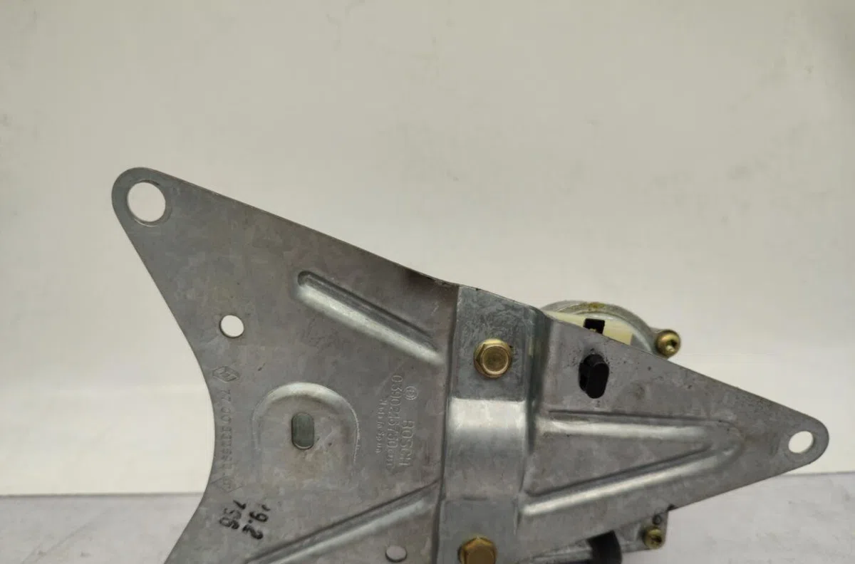 Moteur essuie-glace ar gauche RENAULT TWINGO 1 PHASE 1 occasion