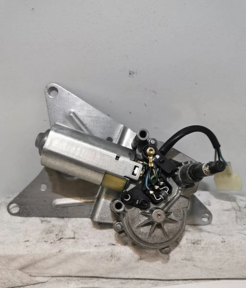 Moteur essuie-glace ar gauche RENAULT TWINGO 1 PHASE 3 occasion