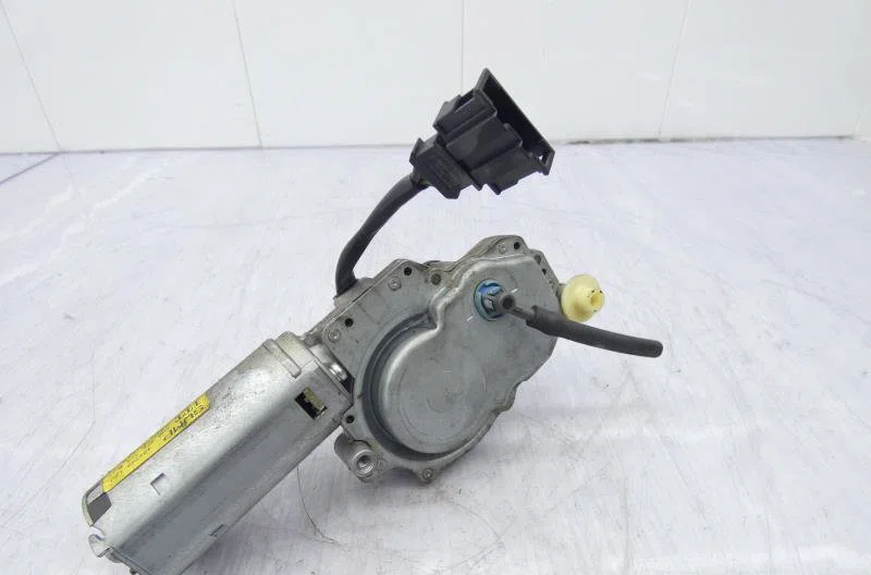 Moteur essuie-glace ar gauche VOLKSWAGEN POLO 3 PHASE 1 occasion