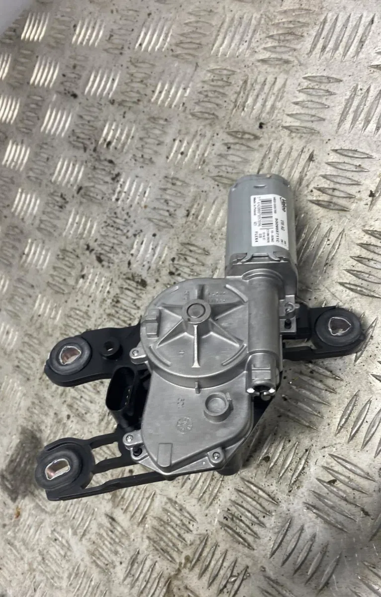 Moteur essuie-glace ar gauche VOLKSWAGEN POLO 6 PHASE 1 occasion