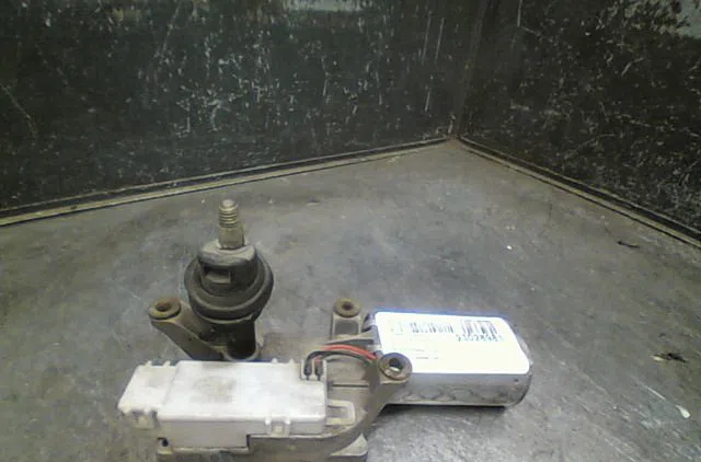 Moteur essuie-glace arrière Alfa romeo 146 (930_) 1.9 td (930.b4a) (1994-1999) occasion
