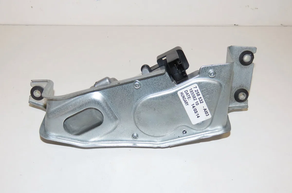 Moteur essuie-glace arrière Bmw 1 (F20) 118 d (2011-2015) occasion