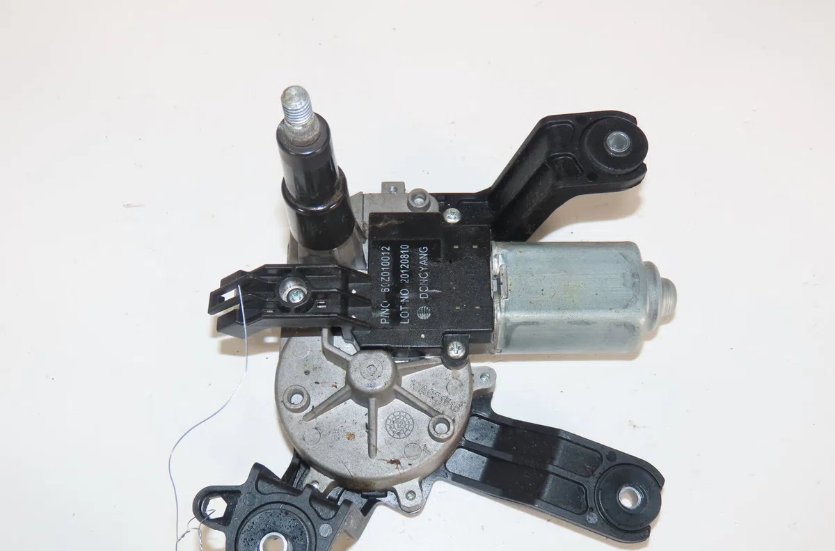 Moteur essuie-glace arrière Chevrolet CRUZE Station Wagon (J308) 2.0 td (2012) occasion