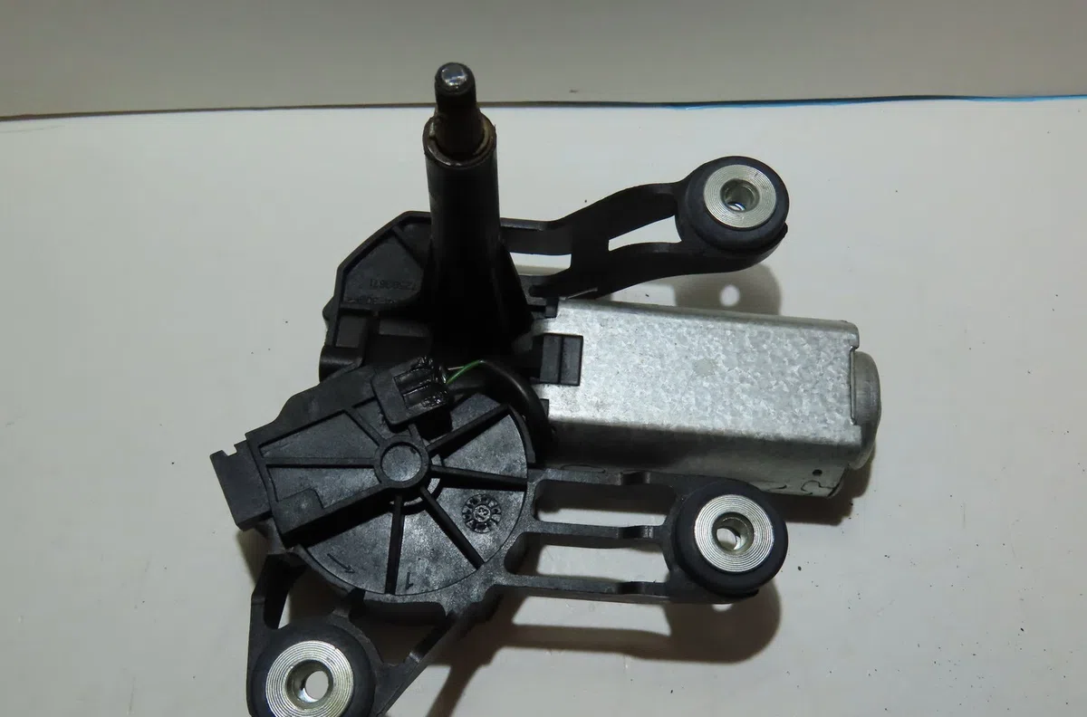 Moteur essuie-glace arrière Citroen NEMO Monospace 1.3 hdi 75 (2010) occasion