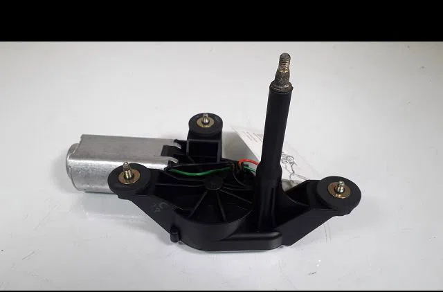 Moteur essuie-glace arrière Fiat PUNTO (188_) 1.2 16v 80 (188.233, .235, .253, .255, .333, .353, .639,... (1999-2006) oc