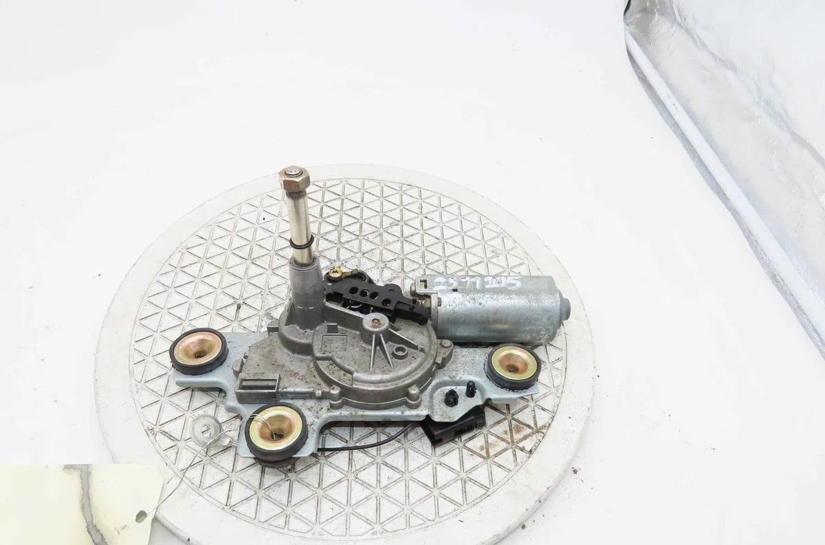 Moteur essuie-glace arrière FORD FOCUS I occasion