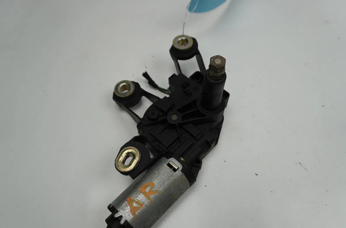 Moteur essuie-glace arrière Ford FUSION (JU_) 1.4 tdci (2002-2012) 5 portes occasion