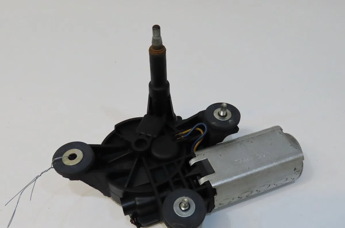 Moteur essuie-glace arrière Ford KA (RU8) 1.2 (2008-2016) 3 portes occasion