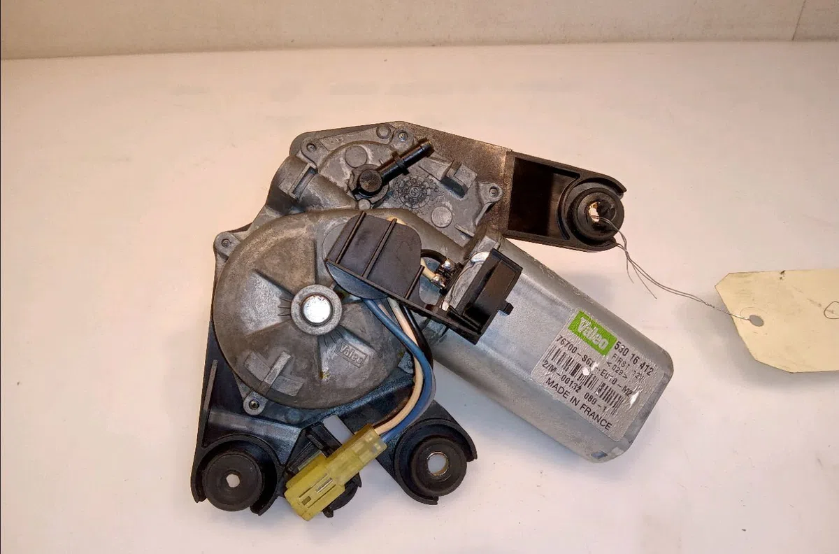Moteur essuie-glace arrière Honda CIVIC VII Hatchback (EU, EP, EV) 1.6 i (ep2, eu8, eu6) (2001-2005) occasion