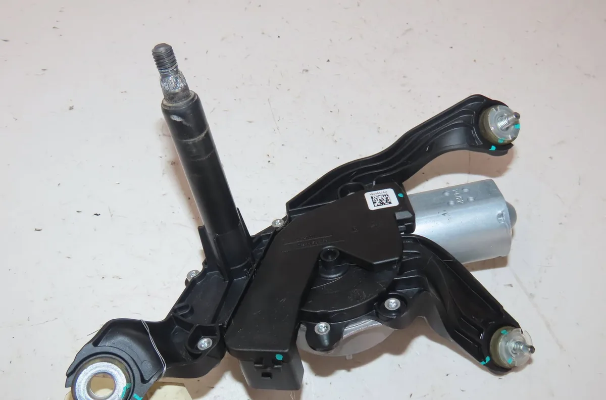 Moteur essuie-glace arrière Hyundai BAYON (BC3) 1.0 t-gdi 48v-hybrid (2021) 5 portes occasion