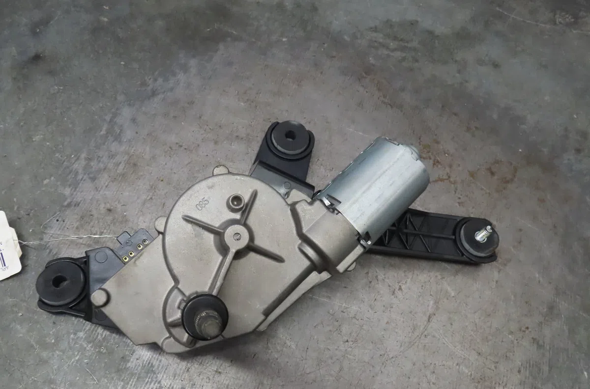 Moteur essuie-glace arrière HYUNDAI I10 2008 occasion