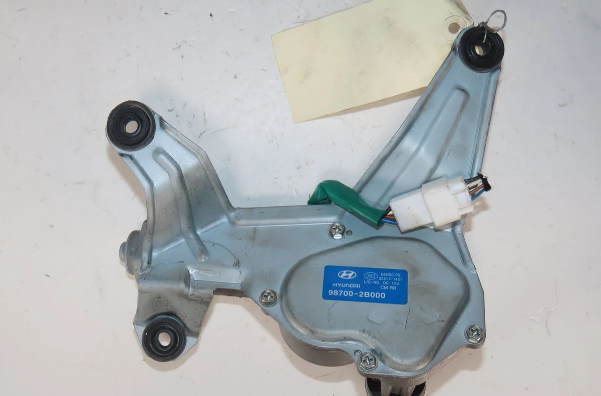 Moteur essuie-glace arrière Hyundai SANTA FÉ II (CM) 2.2 crdi 4x4 (2006-2009) occasion