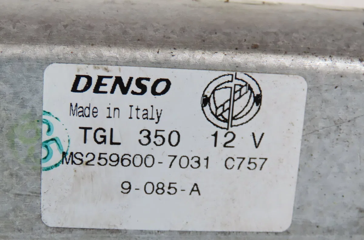 Moteur essuie-glace arrière Lancia YPSILON (843_) 1.2 (843.axa1a) (2003-2011) occasion