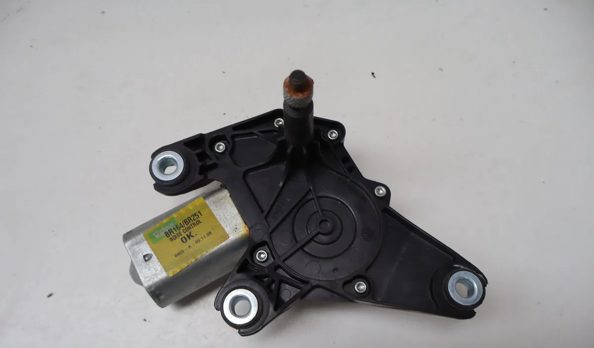 Moteur essuie-glace arrière Mercedes-benz CLASSE M (W164) Ml 350 cdi 4-matic (164.122) (2009-2011) occasion