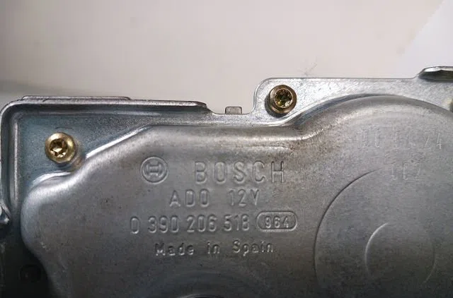 Moteur essuie-glace arrière Mitsubishi PAJERO PININ I (H6_W, H7_W) 1.8 gdi (h66w, h76w) (1999-2001) occasion