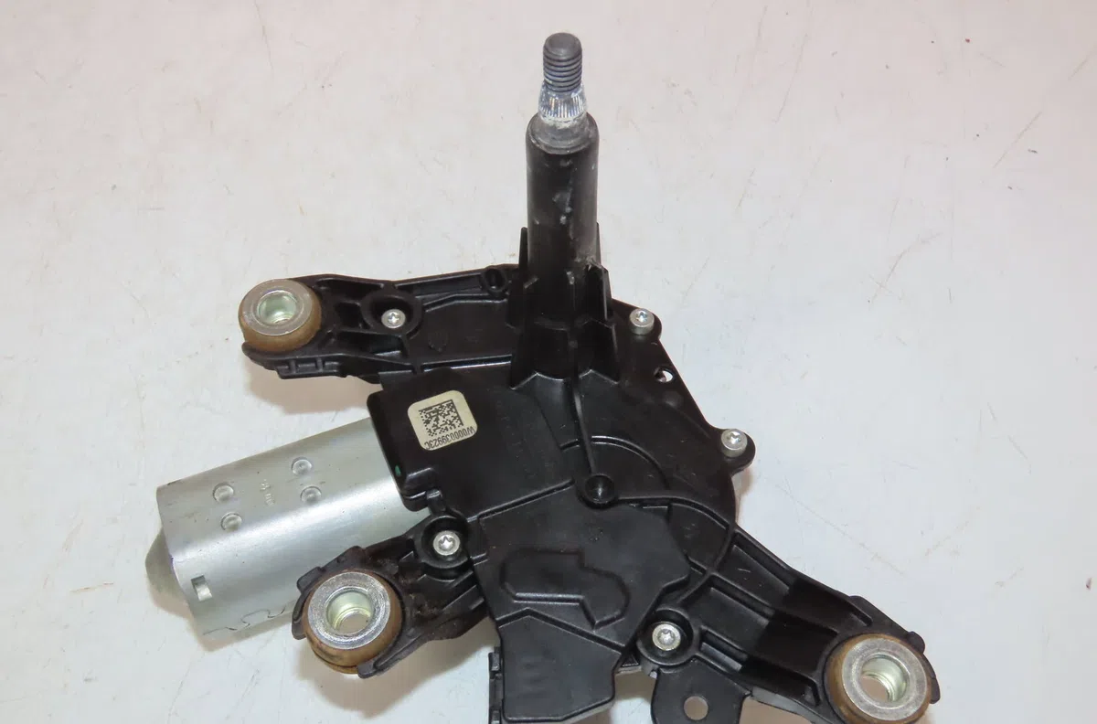 Moteur essuie-glace arrière Nissan QASHQAI II SUV (J11, J11_) 1.5 dci (2013) 5 portes occasion