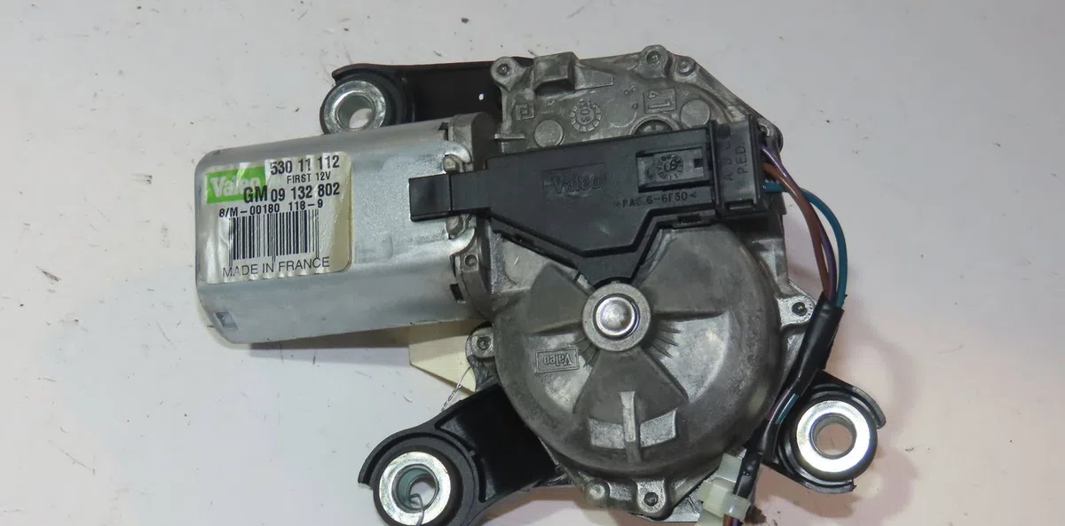 Moteur essuie-glace arrière Opel MERIVA B Monospace (S10) 1.3 cdti (75) (2010-2013) occasion