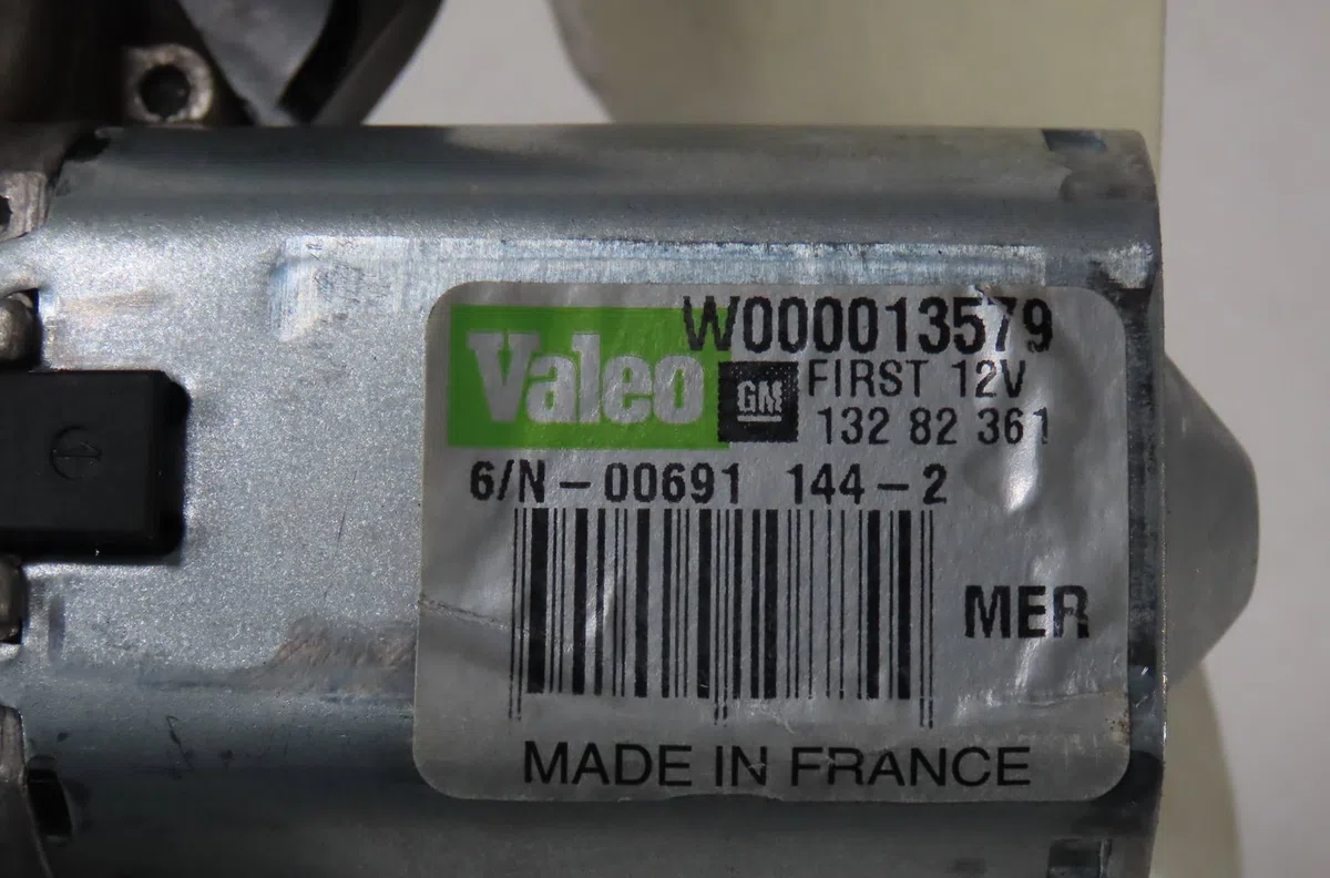 Moteur essuie-glace arrière Opel MERIVA B Monospace (S10) 1.4 lpg (75) (2011-2017) occasion