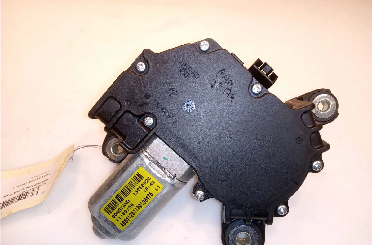 Moteur essuie-glace arrière Opel ZAFIRA TOURER C (P12) 1.4 (75) (2011) occasion