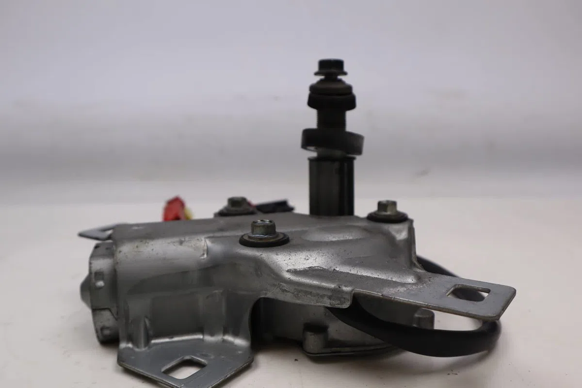 Moteur essuie-glace arrière Peugeot 106 I (1A, 1C) 1.1 (1991-1996) occasion