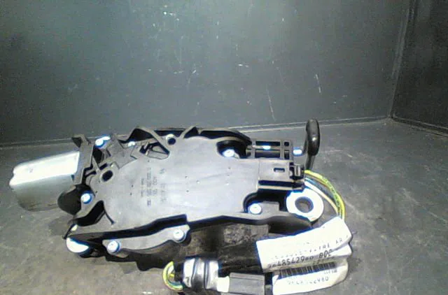 Moteur essuie-glace arrière Peugeot 206 SW (2E-K) 1.4 hdi (2002-2007) 5 portes occasion