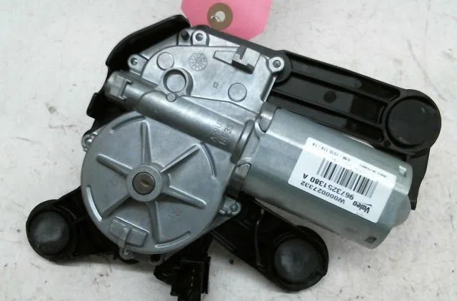 Moteur essuie-glace arrière Peugeot 208 I (CA_, CC_) 1.2 vti 82 (2012) occasion