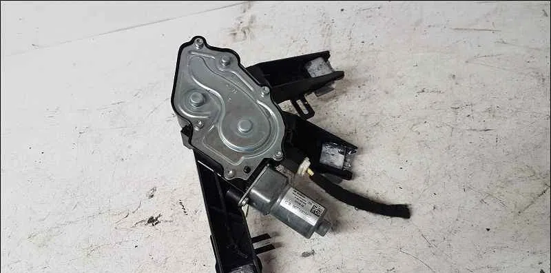 Moteur essuie-glace arrière PEUGEOT 308 II occasion