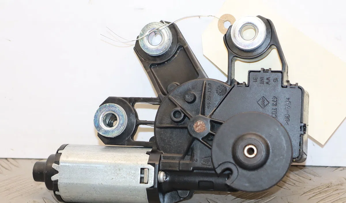 Moteur essuie-glace arrière Porsche CAYENNE (9PA) Turbo s 4.8 (2007-2010) occasion