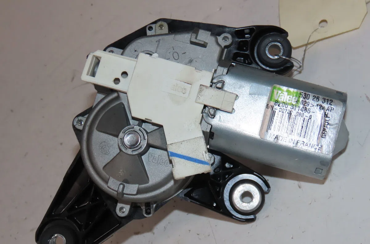 Moteur essuie-glace arrière Renault CLIO III (BR0-1, CR0-1) 1.2 16v hi-flex (br1u, cr1u) (2008-2014) occasion