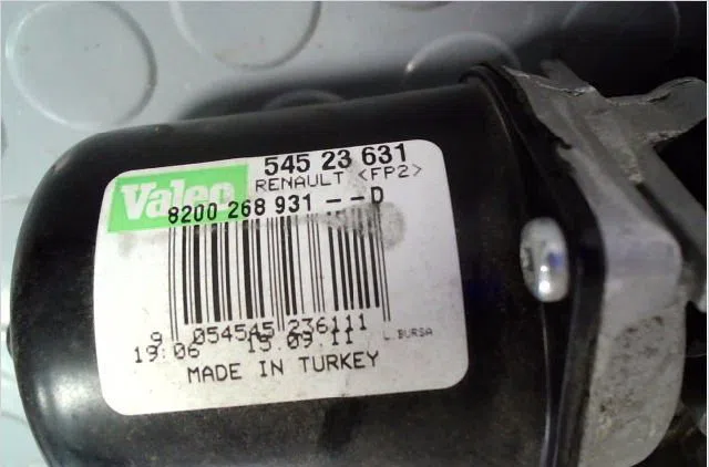 Moteur essuie-glace arrière Renault CLIO III (BR0-1, CR0-1) 1.5 dci (2010-2014) 5 portes occasion