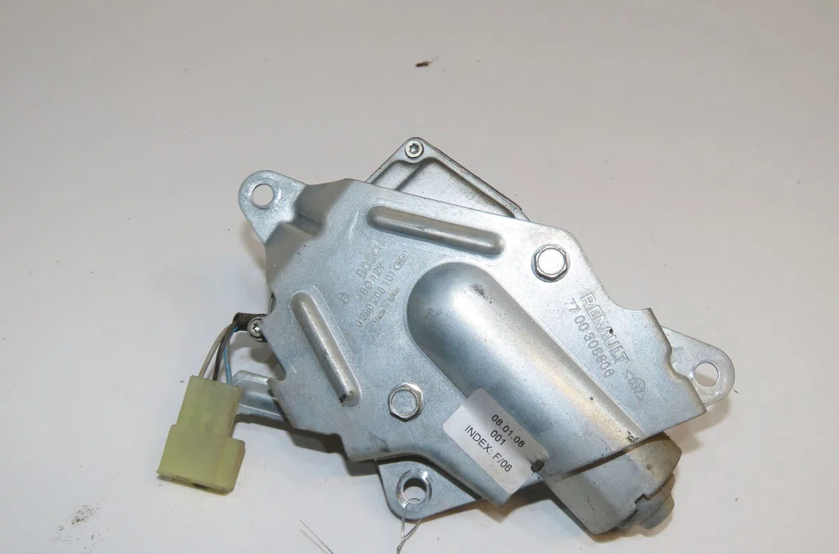 Moteur essuie-glace arrière Renault KANGOO Express (FC0-1_) 1.2 16v (fc05, fc0w, fc1d, fc1p, fc1k, fc0t) (2001) occasion