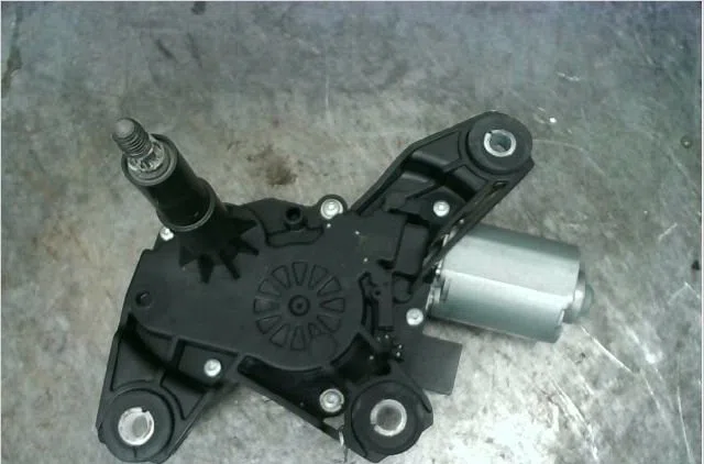 Moteur essuie-glace arrière Renault MEGANE IV 3-5 portes (B9A-M-N_) 1.6 dci 130 (b9a4) (2015) occasion