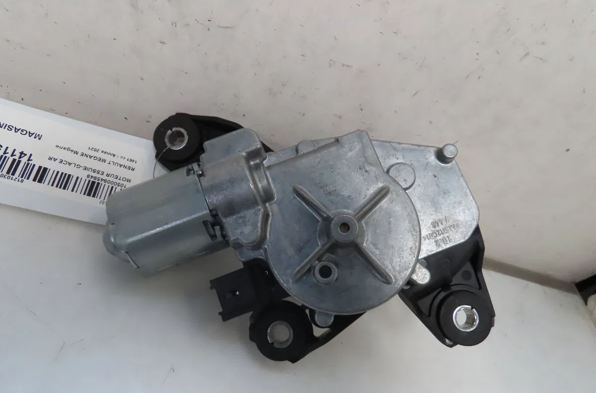 Moteur essuie-glace arrière Renault MEGANE IV Estate (K9A-M-N_) 1.5 blue dci 115 (k9a6) (2018) occasion