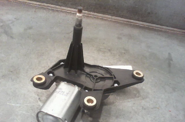 Moteur essuie-glace arrière RENAULT SCENIC II Phase 1 03-2004--09-2006 occasion