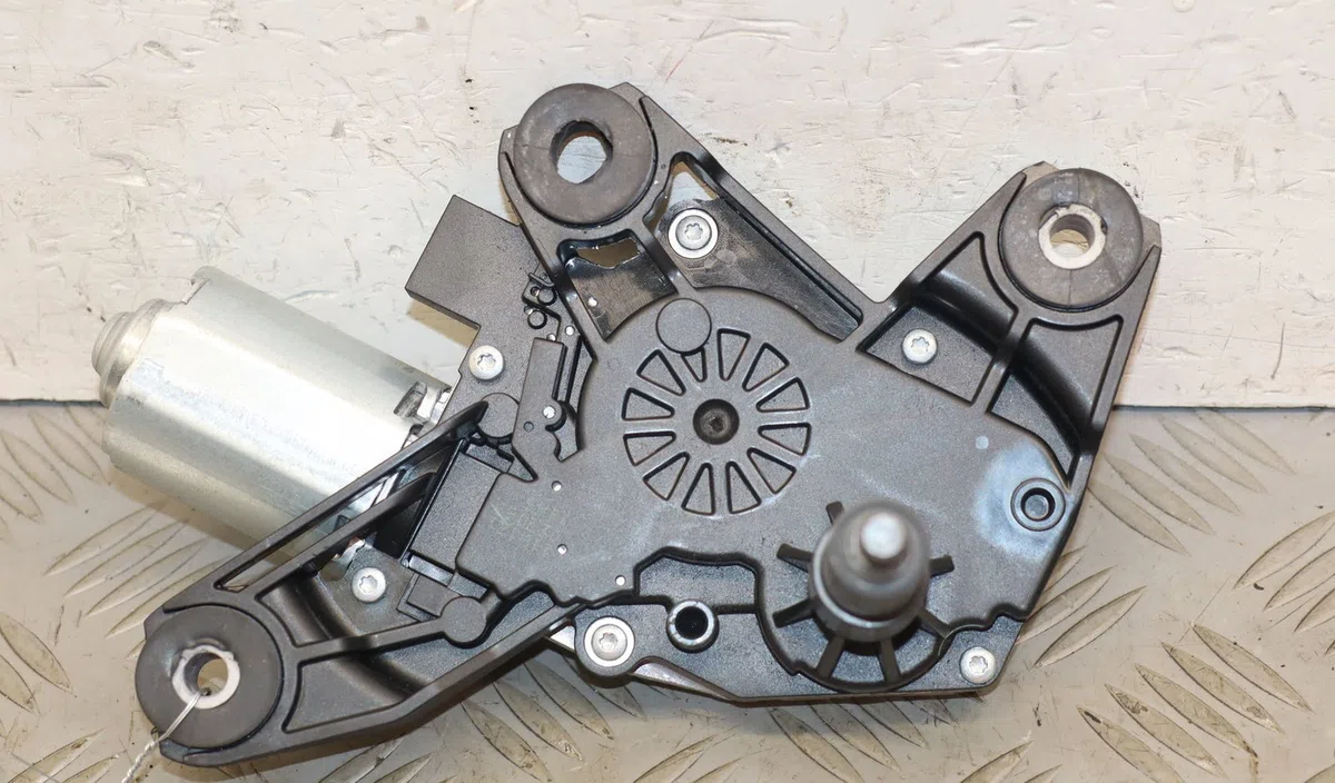 Moteur essuie-glace arrière Renault TWINGO III (BCM_, BCA_) 0.9 tce 90 (2014) 5 portes occasion
