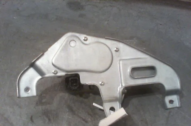 Moteur essuie-glace arrière Suzuki SWIFT III (MZ, EZ) 1.3 (rs 413) (2005) occasion