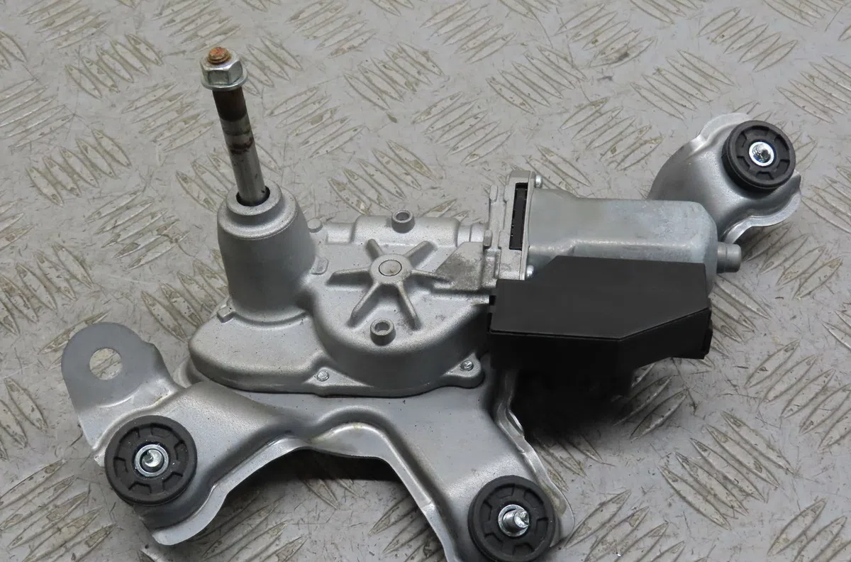 Moteur essuie-glace arrière Toyota AVENSIS Break (_T27_) 1.6 d4-d (wwt270_) (2015-2018) occasion