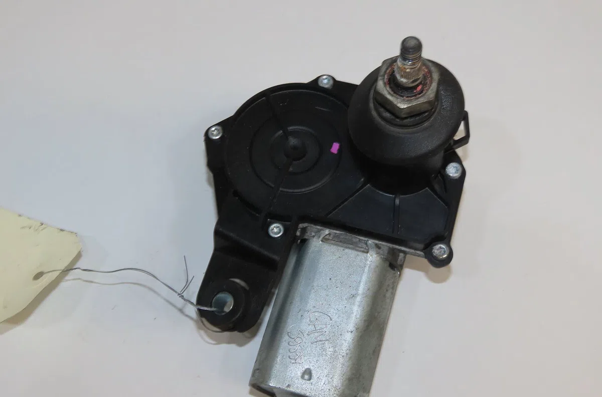Moteur essuie-glace arrière Toyota AYGO (_B1_) 1.0 (kgb10_) (2005-2014) 5 portes occasion