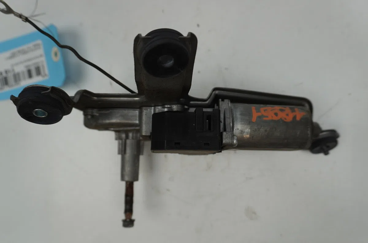 Moteur essuie-glace arrière Toyota COROLLA Verso (ZER_, ZZE12_, R1_) 2.2 d-4d (aur10_) (2005-2009) 5 portes occasion