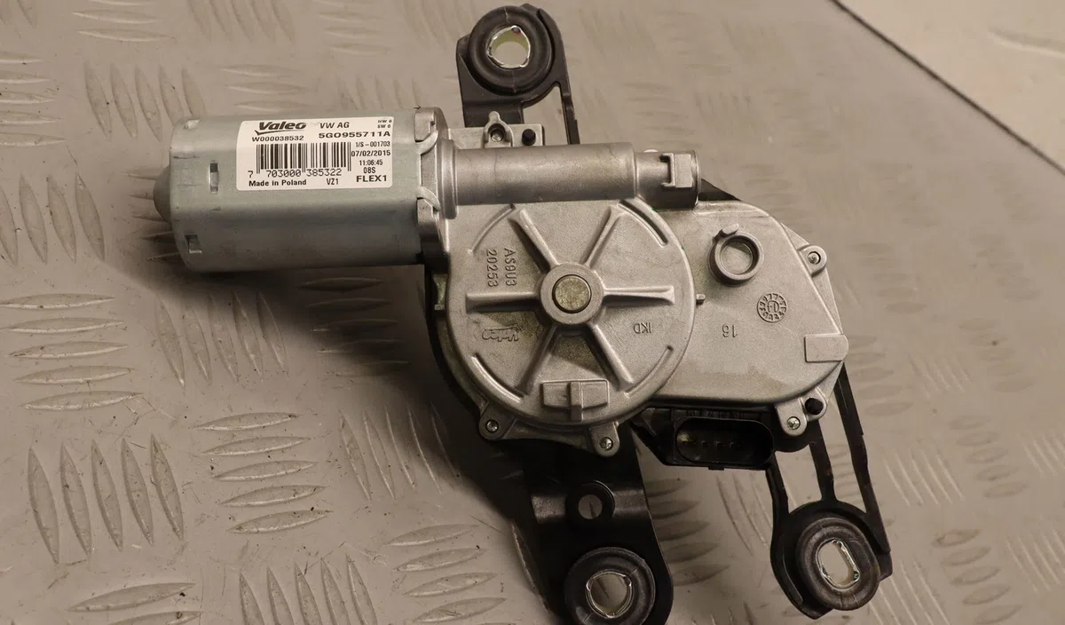 Moteur essuie-glace arrière Volkswagen GOLF VII (5G1, BQ1, BE1, BE2) 1.6 tdi (2012-2017) occasion