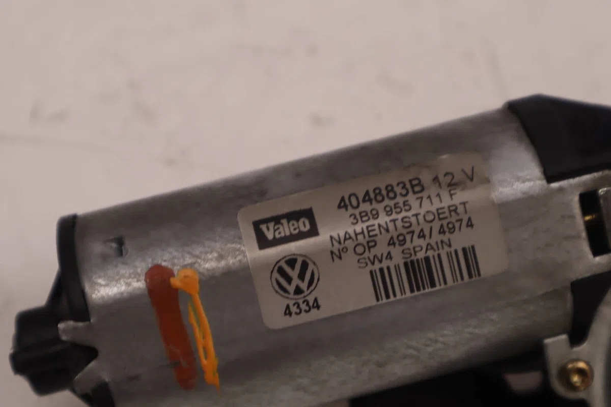 Moteur essuie-glace arrière Volkswagen PASSAT B5.5 Variant (3B6) 1.9 tdi (2000-2005) 5 portes occasion