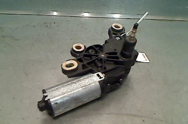 Moteur essuie-glace arrière VOLKSWAGEN POLO 2000 occasion