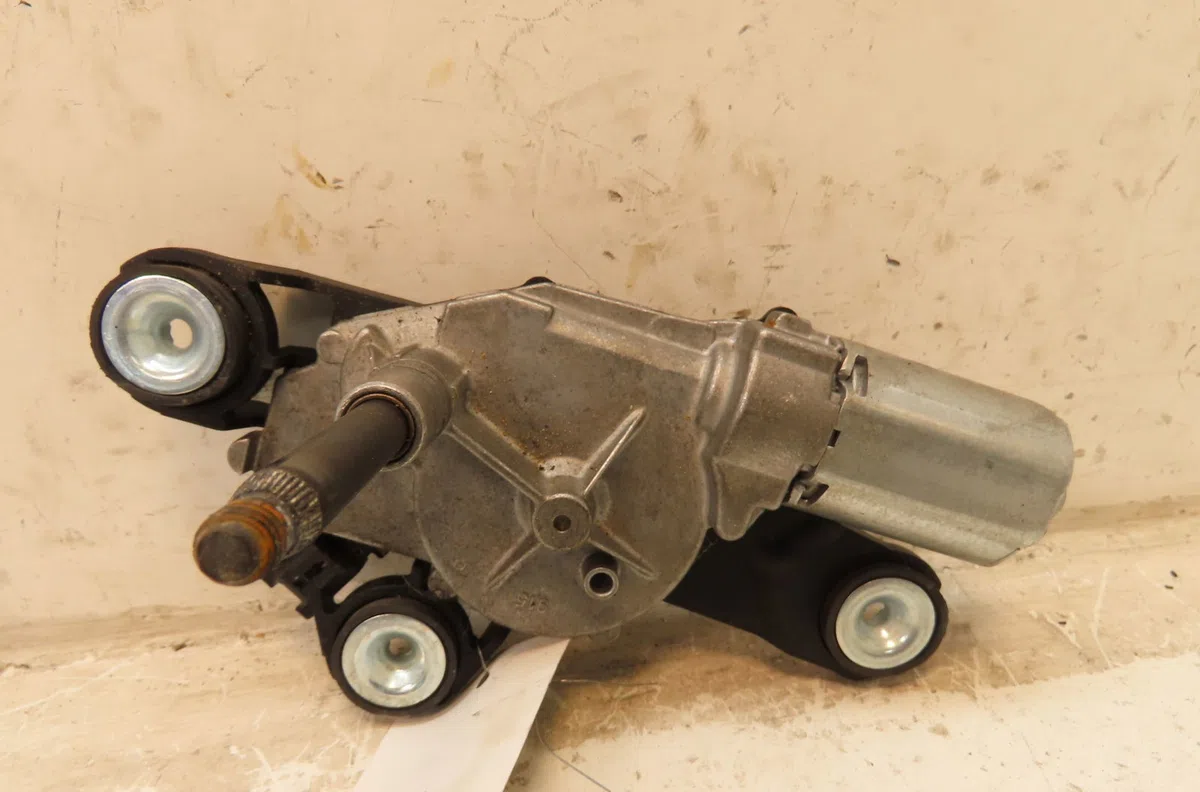 Moteur essuie-glace arrière Volvo V50 (545) 2.0 d (2004-2010) occasion